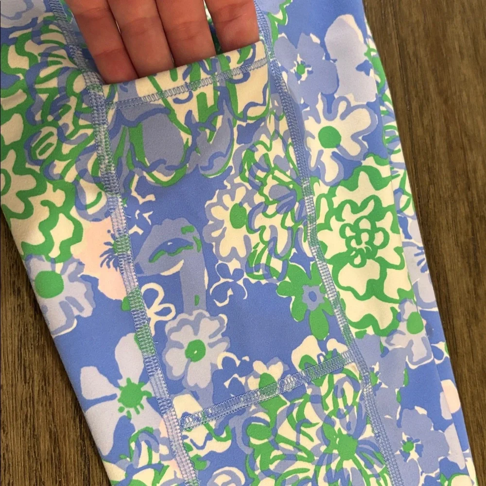 NWOT [Lilly Pulitzer] Luxletic High Rise Weekender Mid Floral Leggings Womens XS - Picture 10 of 15